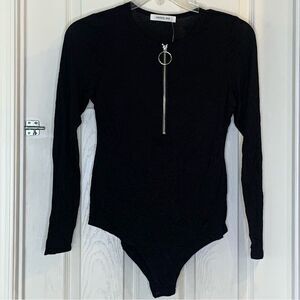 Society 212 Black Zip Bodysuit Size Large